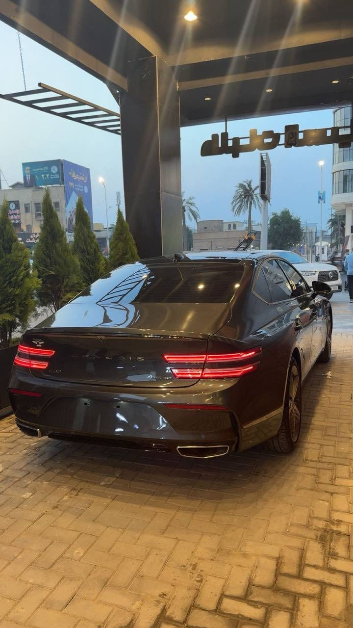 جنسس g80 فول الفول  بيها مشطين تاير وره مع كدام يتحرك بيبين 4 شفط بنو رامه رادرات وحساسا ريموت 6 توين تيربو سياره فول فول ضربة خفيفه كما موضح بعد بيها موصفات سياره فول برستيج بيع مستعجل  310 
***********
