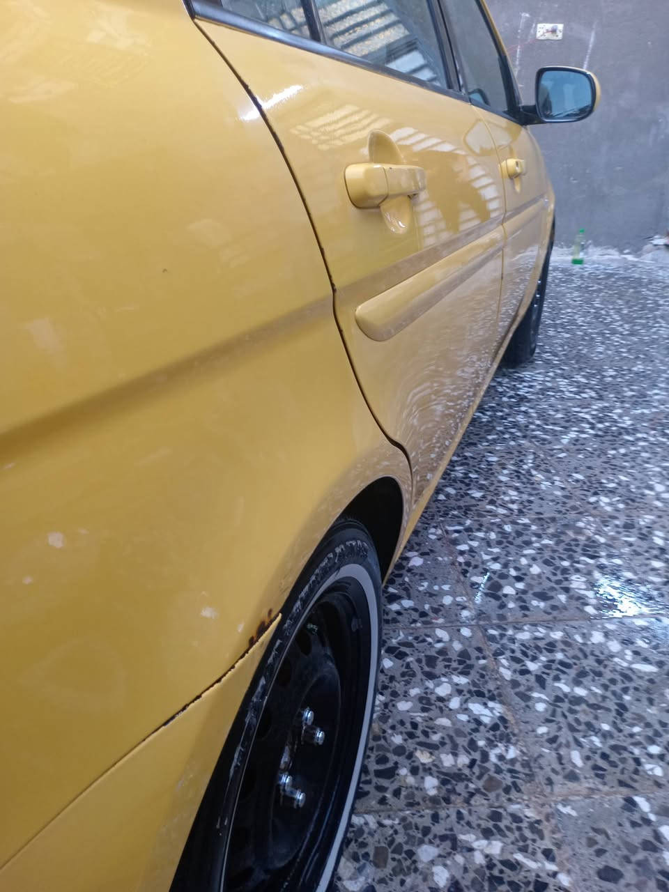 سلام عليكم  اكسنت خليجي ٢٠١١ بيهه جاملج الأمامي صفحت السايق بدون دواخل  والباقي مكفول سياره بسمنه سياره رقم بصره السعر ٨٧ ورقه وبيهه شوي مجال للاستفسار الاتصال ***********
