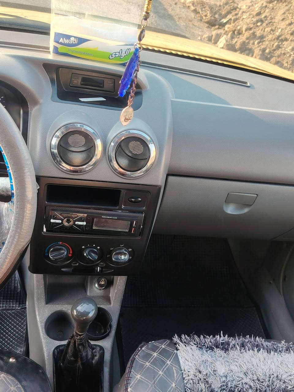 سلام عليكم سايبه موديل ١٣ رقم بغداد مطلوبه هيئة ٧٠٠ كير ومكينه نضيفة شواصي نضاف السعر ٢٥ ومجال بصيط رقمي *********** مكاني بغداد التاجي
