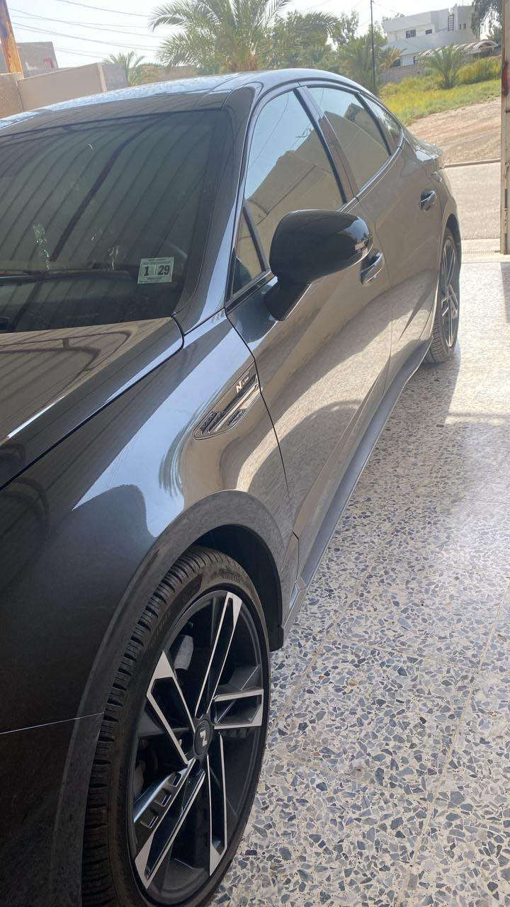 سوناتا للبيع 2024  شكل الجديد 
مواصفات ان لاين  محرك 2.5 تيربو 
ماشيه6000 قابل لزياده  بنوراما فول السياره 
ويل 19  السياره جديده زيرو 
ضربتها قبق صندوق فقط 
فقط بيها بارد ركن البك لايتات من الخلف 
مكفوله من الحار والصبغ 
قبق الصندوق مبدل بلادي مصبوغ
السعر 24000$ بيها مجال
السياره مرقمه جديد بغداد 

مكان الغزاليه بغداد  *********** Colombo, Sri Lanka
