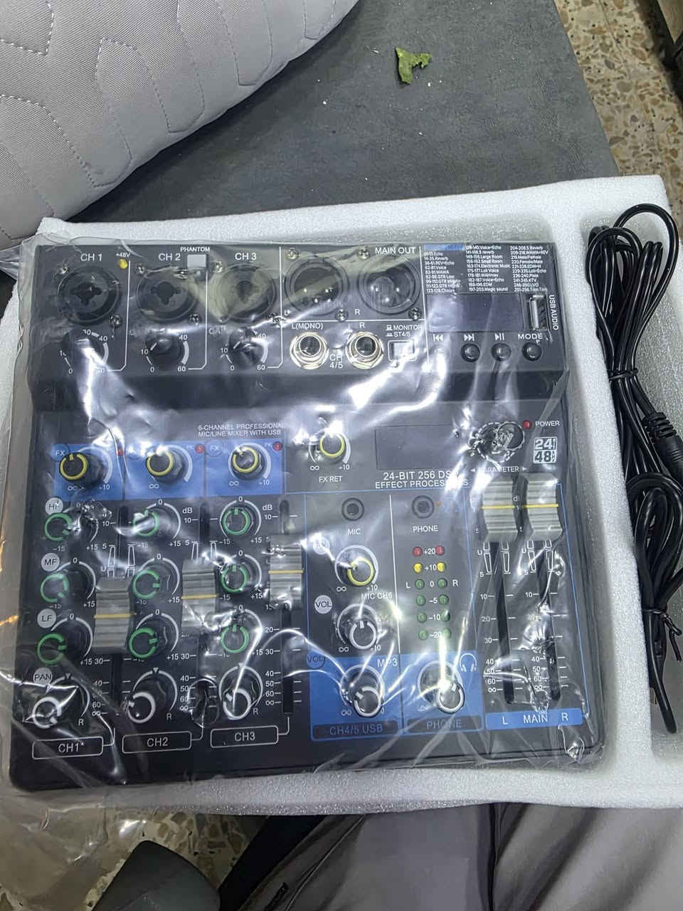 السلام وعليكم جديد غير مستخدم ممفتوح بعده السعر 35 الف مكاني بغداد الجديدة الامين الثانيه


**إذا كنت صاحب هذا الإعلان وتريد حذفه لأي سبب، رجاءا أرسل رسالة إلى الدعم الفني**