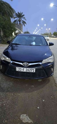 كامري ٢٠١٦ للبيع فئة le  ماشية ١٣٠ الف كيلو متر  هزة ٢٠٢٥ رقم سيلمانية...