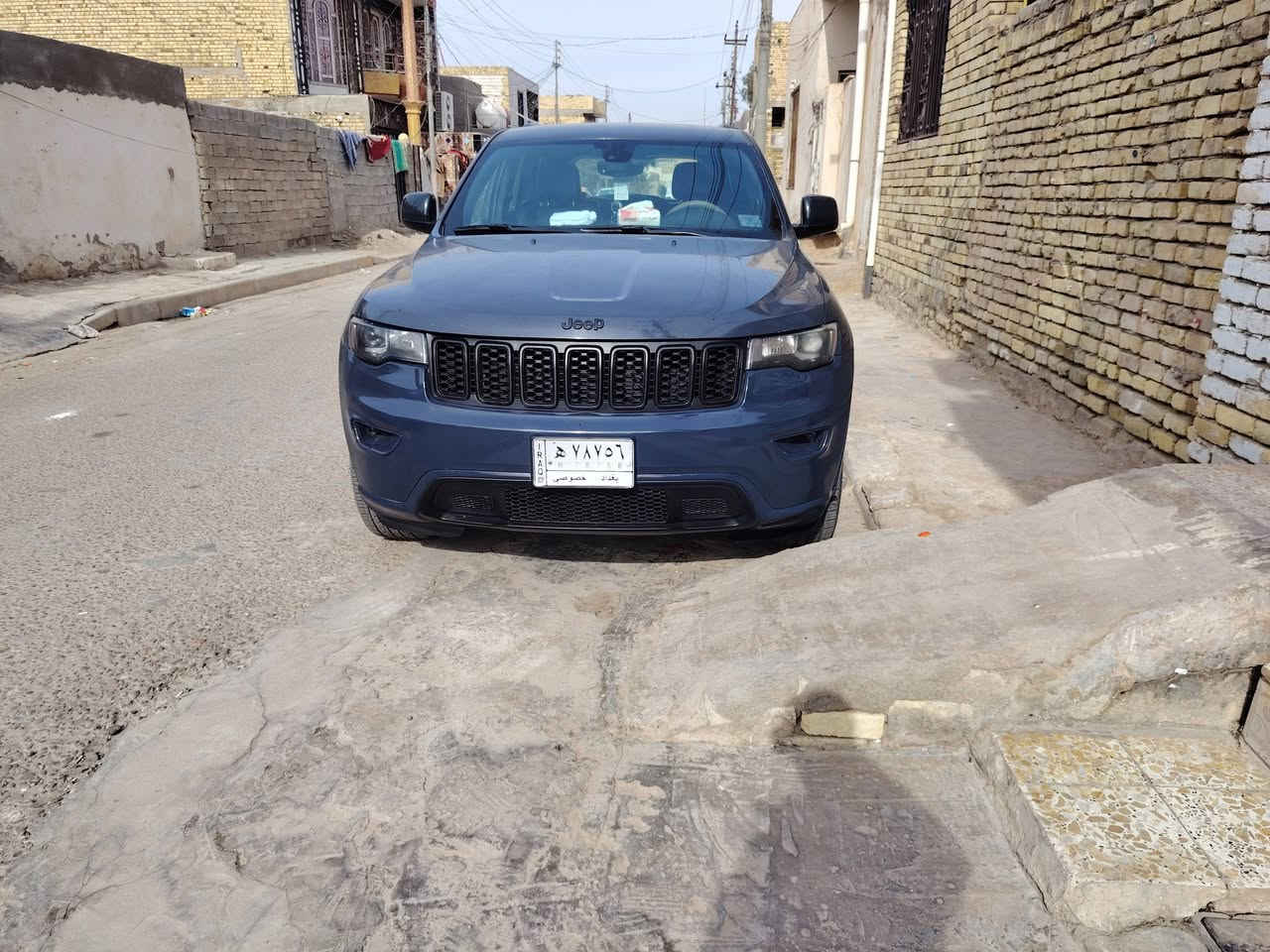 السلام عليكم جيب 18 أمريكي
رقم بغداد محرك 3600 
حساسات
نضام سبورت ايكو رادارات تشغيل عن بعد مثبت سرعه تحكم استرين مكانه ميسان ***********
