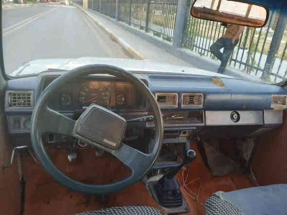 السلام عليكم بيكم دبل قماره موديل 88  رقم بغداد صاحبهه ما اندله كير محرك اكسن خير من الله كهربائيات شغاله ابيع كوم حديد اتعهد لك سرقه وعشائر السعر 18 بيها مجال حك الجيه*********** مكاني بغداد الزعفرانيه
