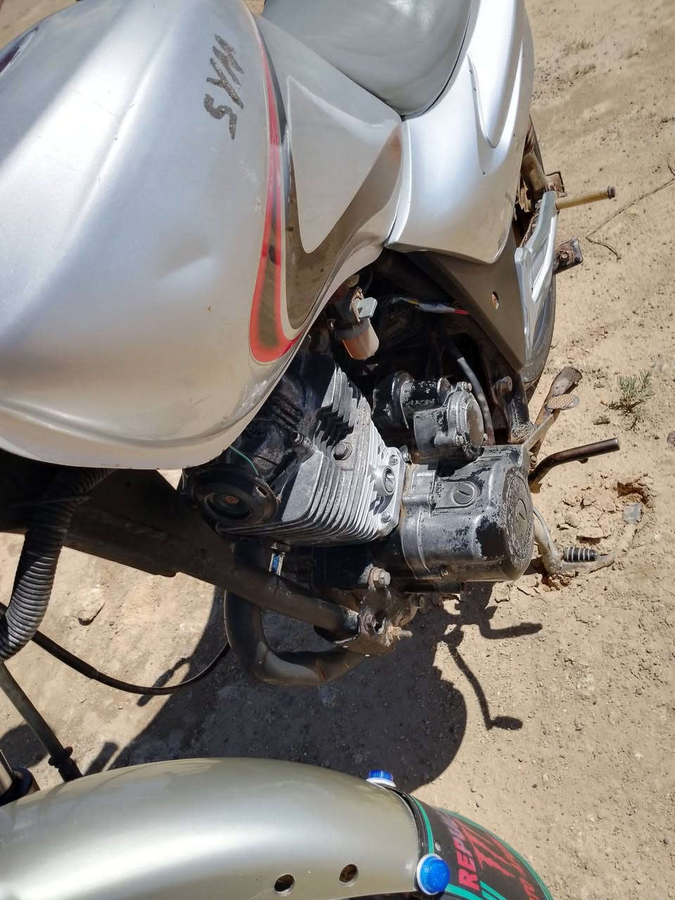 للبيع سايم موديل 2017 مابي اوراق نضافه مثل ما موضح بصوره السعر 600
رمادي زنكوره  ***********
