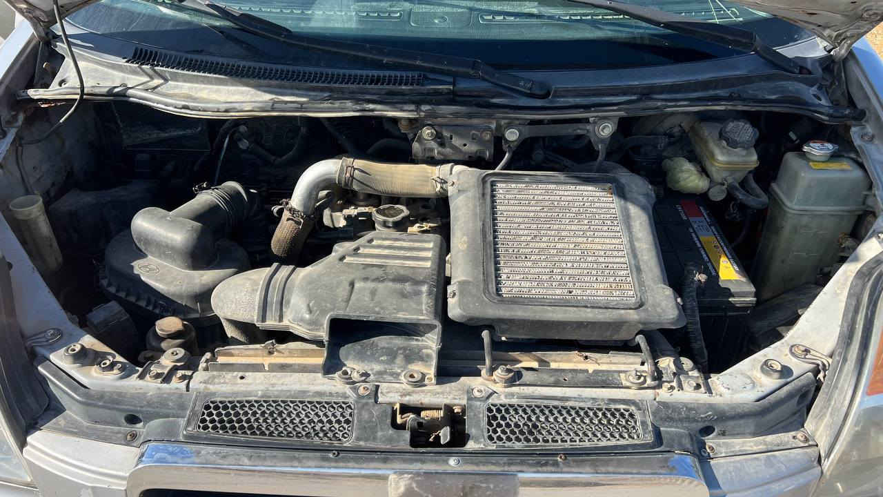 سلام عليكم سياره ستاركس 2007سياره جاهزه رقم بصره مداور عندي وكاله عامه مكان ناصريه مكينه مال 18بيه بخار  بدون تنقيص ترايك لشمال دواخل نضيفه طخم تاير ابو الخطه سنويه ل28بيه شاصي واحد معمر باتري حداديه زينه  قبل سبوع شاده السعر 65وبيه مجال للستفسار ***********
