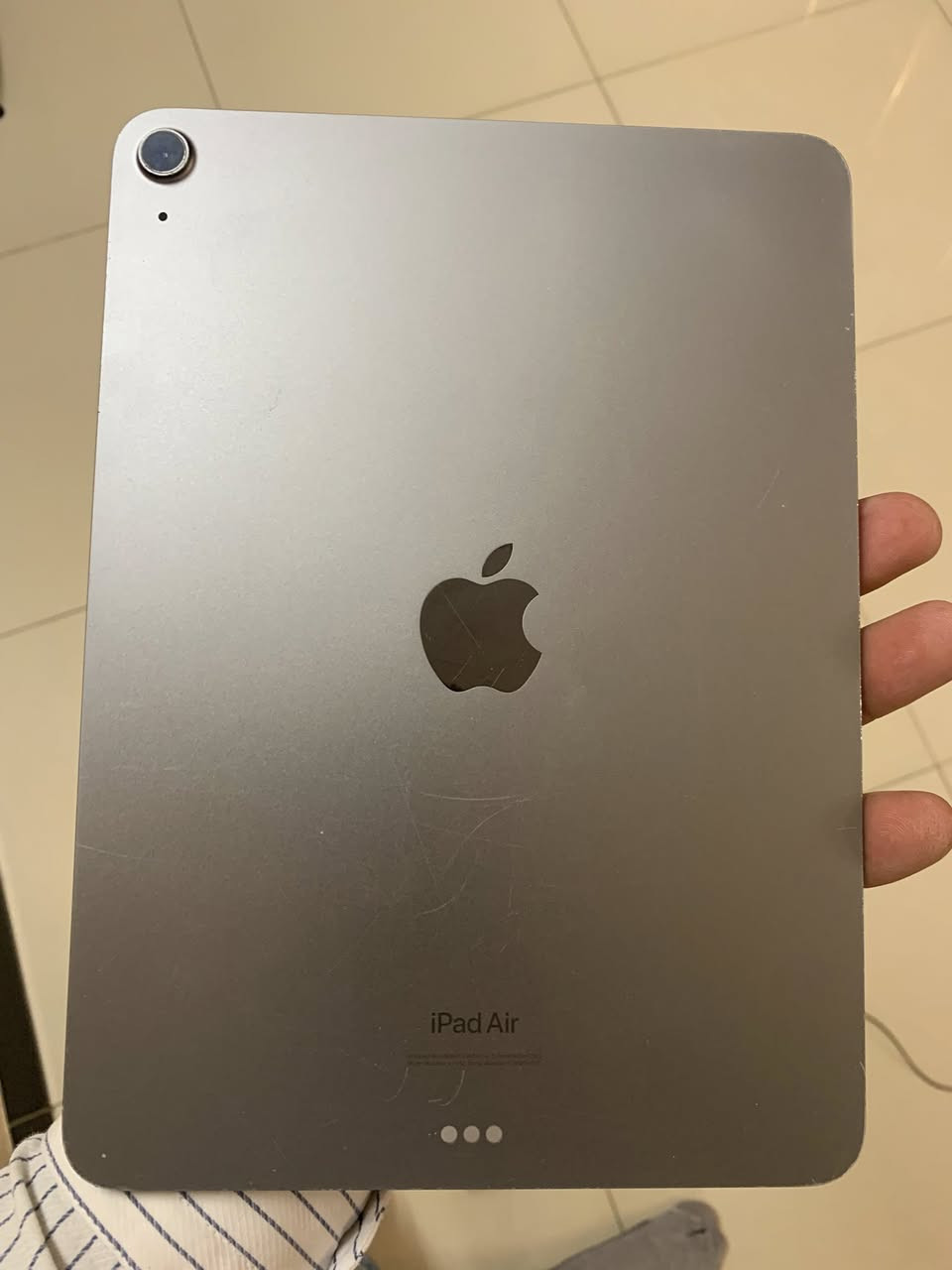 السلام عليكم ايباد airآير 6 .M2 ذاكره 128 بطاريه 87 ….نضيف شخوط خفيفه بالضهر
…السعر.475.  نهايته

بغداد الدوره *********** واتس
