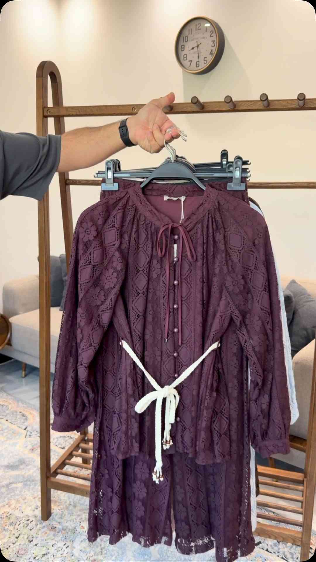 TAG_4_WOMEN
طقم كيبور بأعلى كوالتي 
شغل مبطن والكوالتي جداً عالي
طول التوب 70 سم
بنطرون كيلوت والكمر لاستيك
القياسات (38,40,42,44,46)
متوفر توصيل بغداد وجميع المحافظات 5000 فقط
زورونا على العنوان التالي : 
السيدية الشارع التجاري عمارة الفسيلة ط 1


**إذا كنت صاحب هذا الإعلان وتريد حذفه لأي سبب، رجاءا أرسل رسالة إلى الدعم الفني**