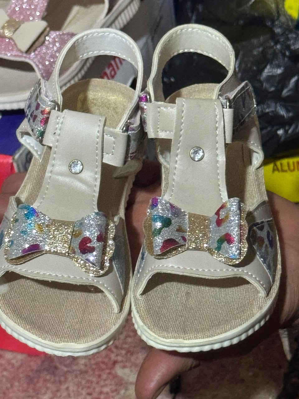 صندل 👡 بناتي المحير سعر 4الاف دينار
ولطفله سعر 3الاف دينار 
جركز ولادي محير وصط سعر 4الاف دينار تخفيص


**إذا كنت صاحب هذا الإعلان وتريد حذفه لأي سبب، رجاءا أرسل رسالة إلى الدعم الفني**