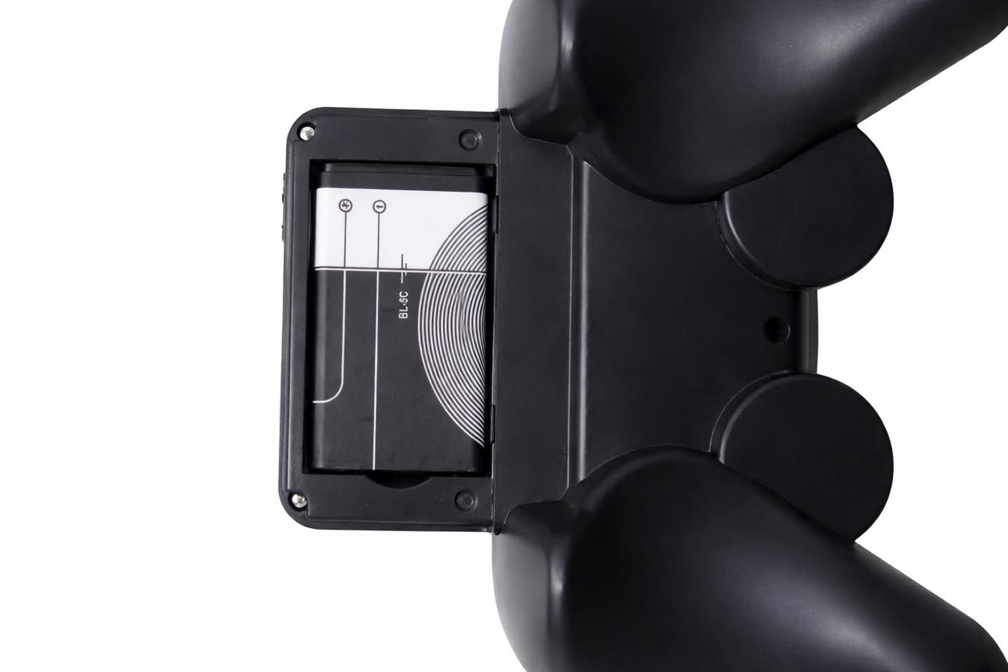 سلام عليكم يده اوجويستك تحتوي على شاشه + فيش تربط على الشاشه
بس ميجي ويه اليده شاحنه لايوجد توصيل مكاني بغداد 
***********
