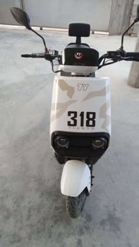 دراجة شحن تمشي ٧٠ سرعه او تمشي ٥٠ كيلو متر بل شحنه تشغيل عن بعد اسويجي...