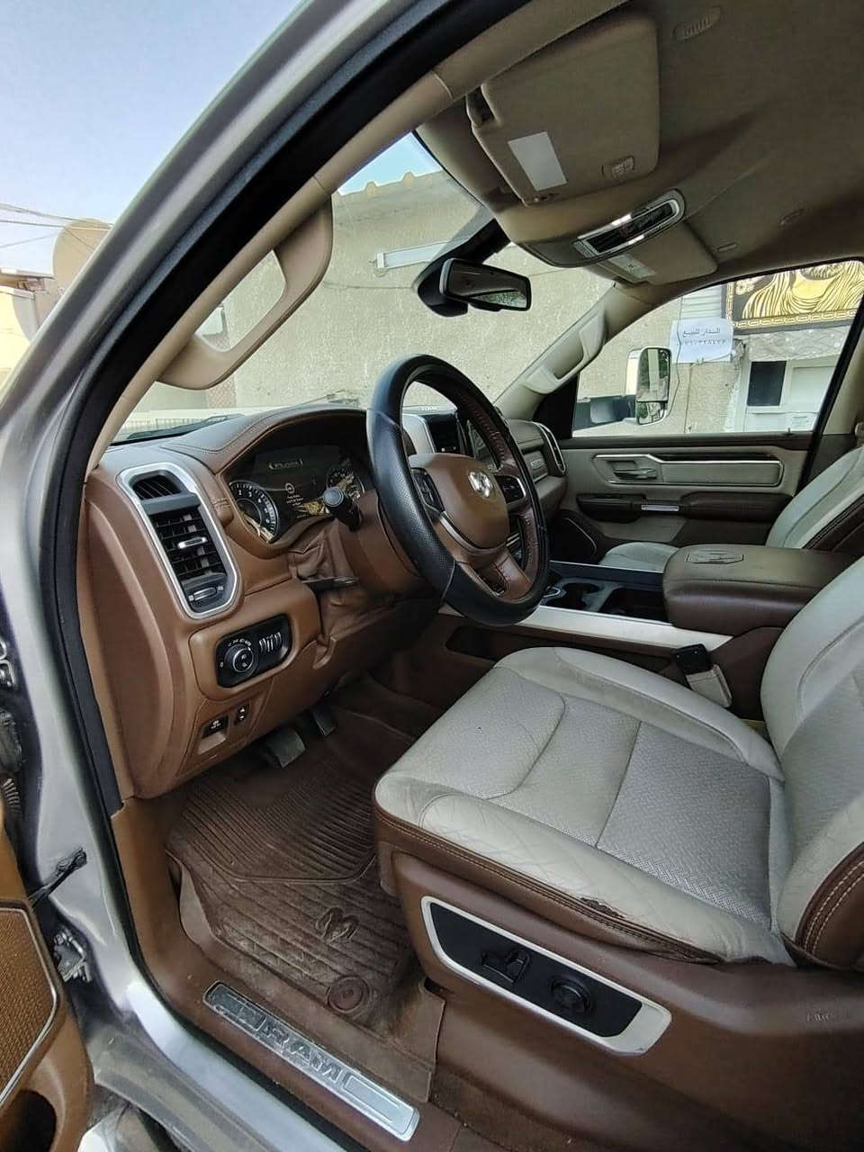 رام ٨ سلندر المرغوب مواصفاتها معروفة و سونار داخل المنشور رايدها ب ٢٩٥ مكانها الطوبجي 
***********
