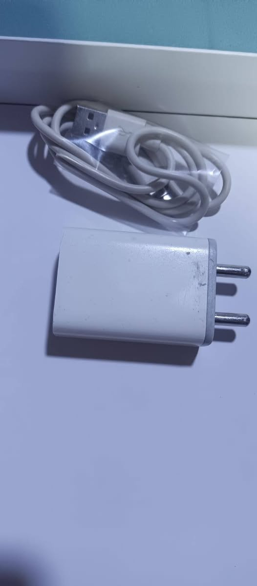 ايباد كامل معا 1 شاحن 2 غلاف 3 راس مال شاحنه ويشغل بوبجي 60 فریم وسلاسه جميله
ويجي بل كارتونه اسمه Galaxy Tap A8 و یا تجي وثيقه ملسوقه في كارتونه مال الشركه السعر تراسل خاص وشركه SAMSUNG تحياتي للجميع

أقل


**إذا كنت صاحب هذا الإعلان وتريد حذفه لأي سبب، رجاءا أرسل رسالة إلى الدعم الفني**