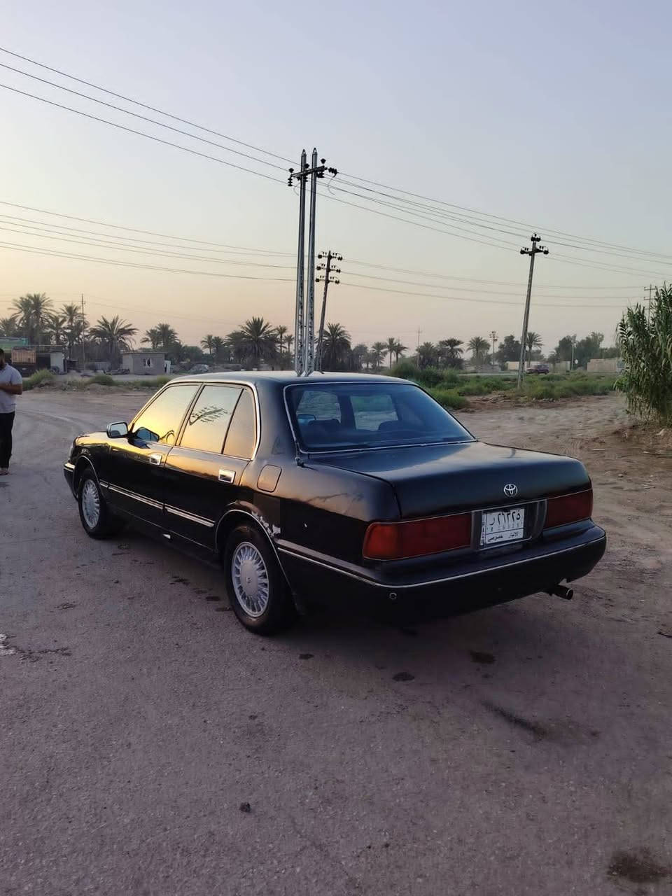 سلام عليكم للبيع أرنب موديل 1992 مكينه 300 كير ميكانيك رقم انبار بسمي بيهة جاملغ خلفي صبغ فقط مكفوله من تحويل او نقل جثه وكص السعر 50 بيهة مجال بصيط  للاستفسار اتصل ***********
