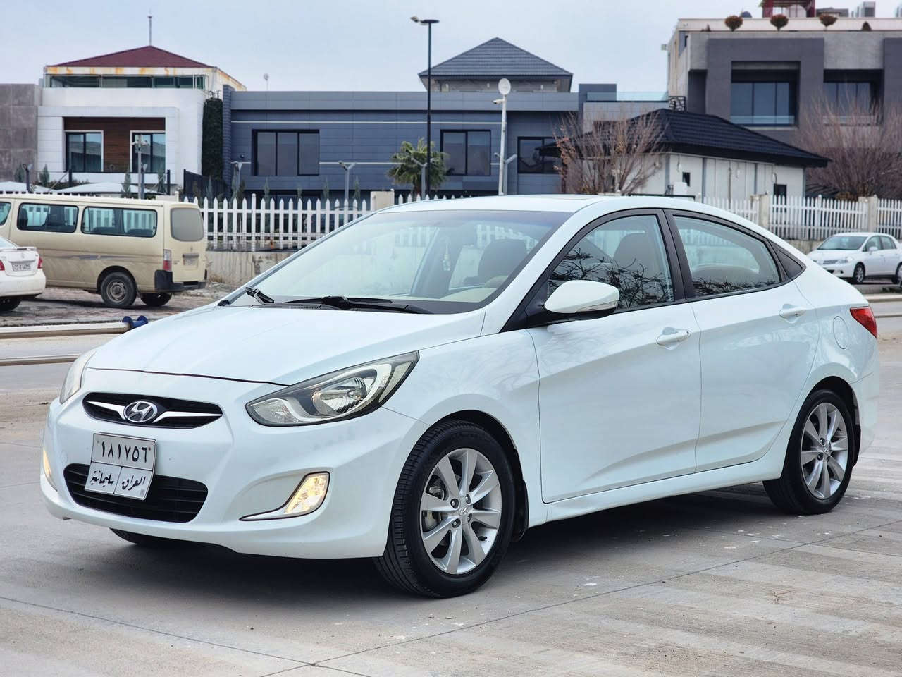 السلام عليكم ..مكان سياره سليمانيه
للبيع اكسنت خليجي موديل 2014 
سياره مواصفاتها سلايت وتحكمات ويلكب جبير كير at 6 نمر مكينه 1600 
سياره جاهزه وحلوه 
ونفس الصور سياره مكانها سليمانيه وفقط بيع بدون مراوس 
السعر 108$$وبيها مجال لشراي 
الرقم ***********
***********
