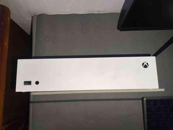 السلام عليكم سيريس اس نضيف كلش ملحقاته الاصلية كاملة عدا الباكيت لامصلح ولامفتوح وبي اشتراك شهرين ونص السعر 280 الف مكاني بغداد مدينة الصدر ***********
