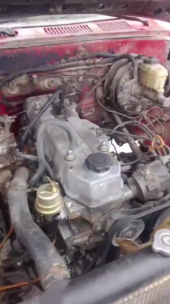 السلام عليكم سياره بيكم للبيع مديل 94 مكينه جديده صار سبوع من شادها وگير اوتماتيك وتخم تاير  حداديه جديده  السياره عوزها بس صبغه سنويه لل 2029 مكاني النجف السعر 45 وبيها مجال ***********
