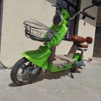 دراجه شحن • شبه جديدة • بطاريات فول