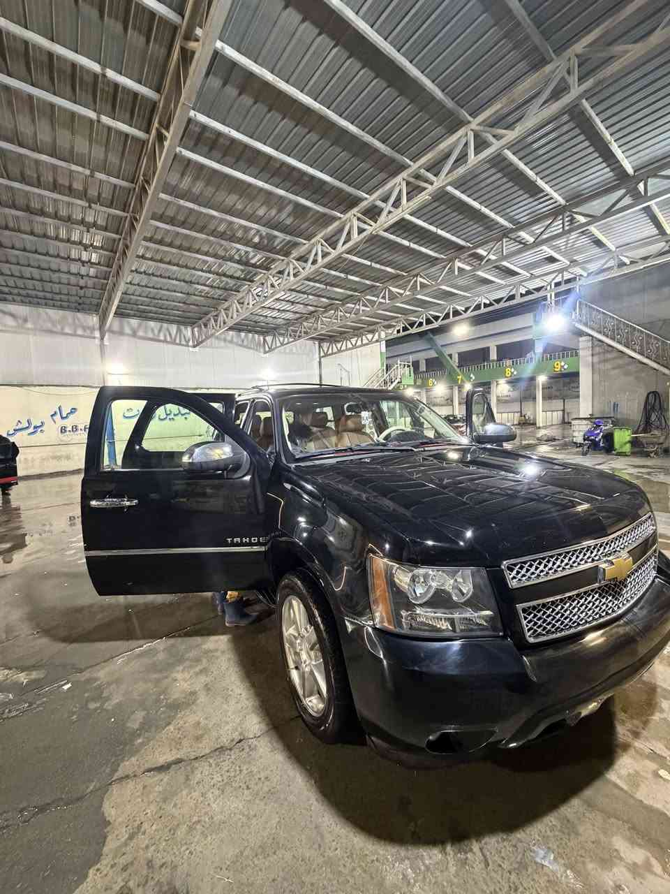 السلام عليكم تاهو موديل 2013 خليجي LTZفول سياره نضيفه حيل بس بيها طخات ممسويهن ع حطتها السعر 225 مكان السياره بغداد ***********
