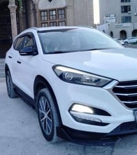 توسان 2017 للبيع طخم تاير جديد حدادية نظيفة تبريد ممتاز  سيارة كاملة م...