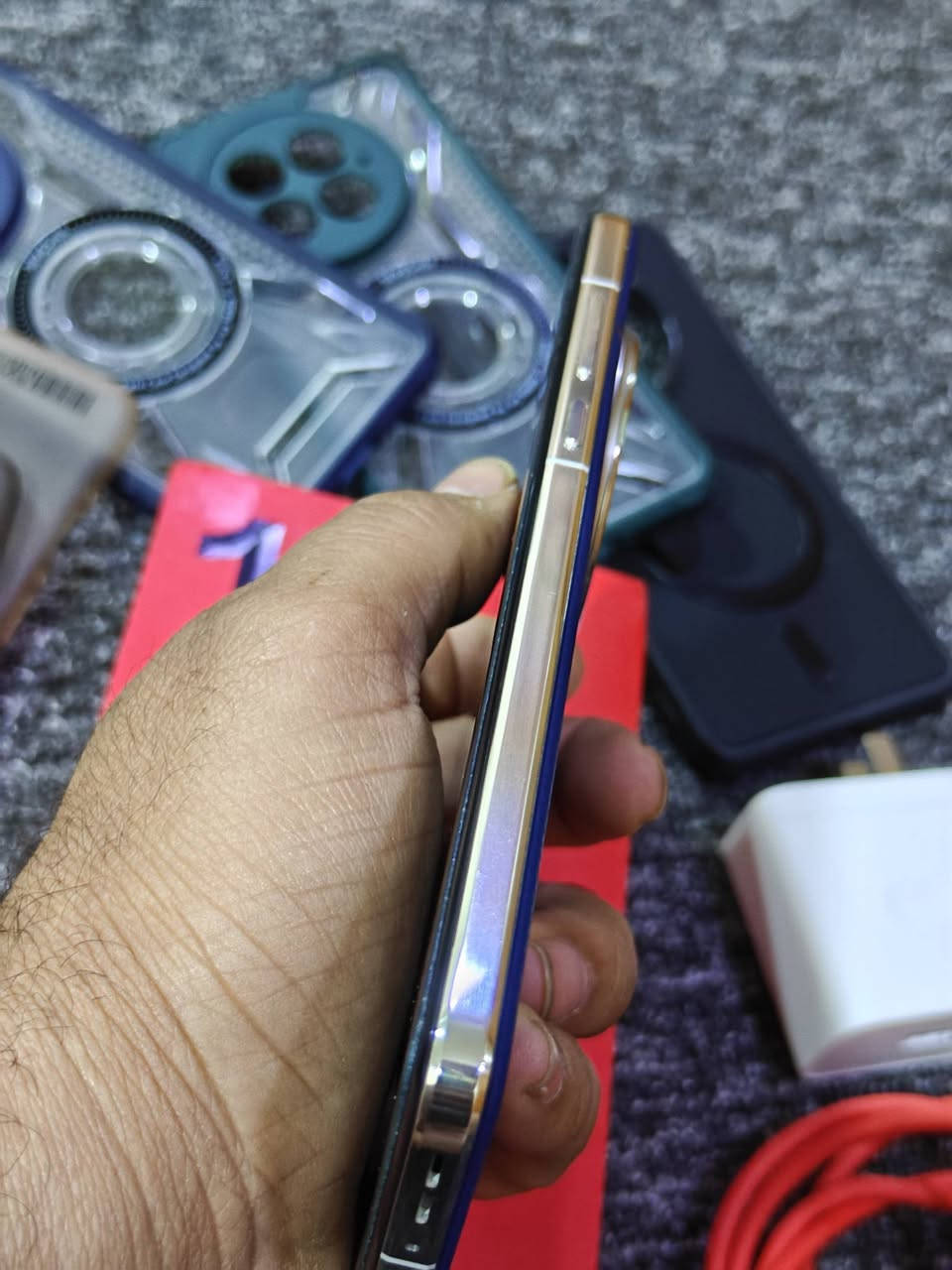 وان بلص 13 نسخة صينية عالمي ضمان تحديث ذاكرة 512 عشوائية 16+12 معالج 8 اليت شحن 100 واط تشغيل جميع الالعاب على اعلى دقة كامرة غنية عن التعريف
السعر 850 الف
العنوان البصرة
للاستفسار ***********
