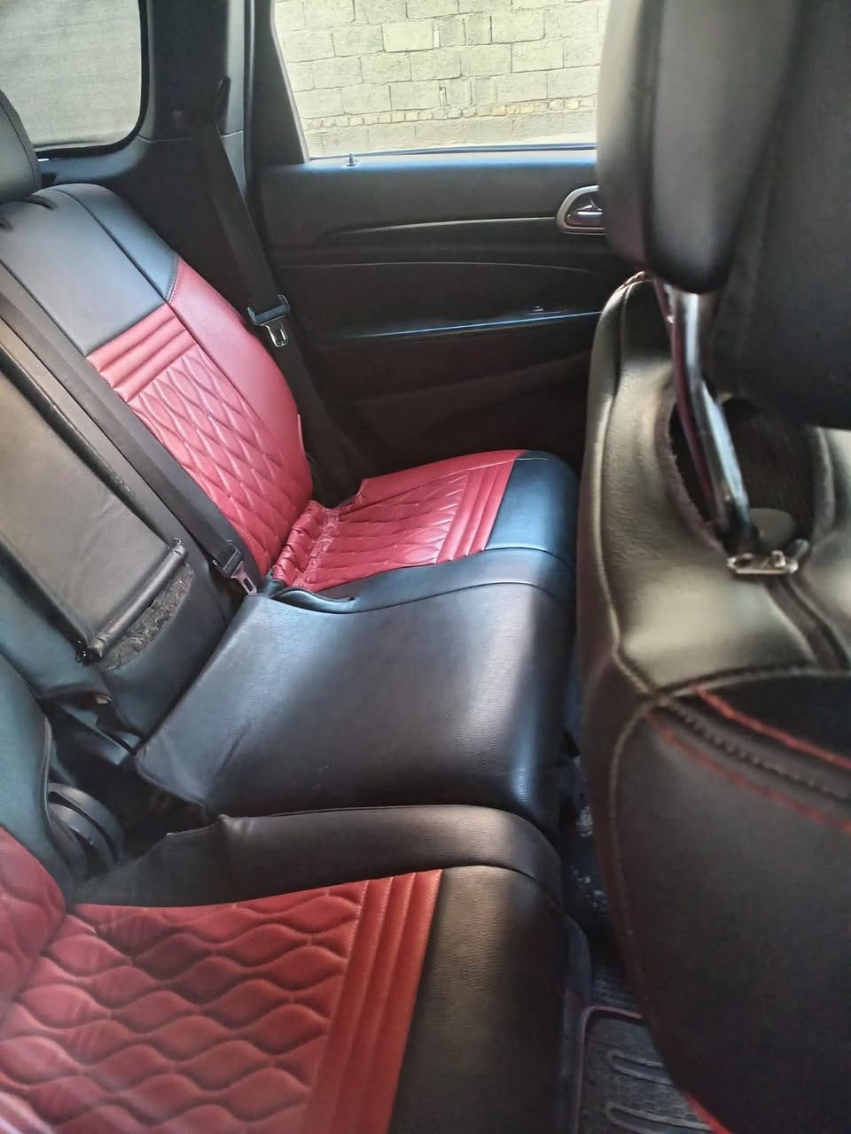 السلام عليكم جيب أمريكي موديل ١٤ نضيفه ومحرك وكير وصدر وتبريد خير من الله *********** مكاني بغداد. سعر ١٦٥
