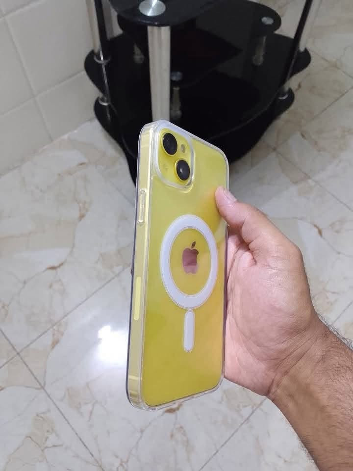 للبيع لغني عن التعريف ايفون 14 pls
الحجم الكبير 
زاكرة 128 
بطارية 88 
الموبايل مبدل شاشة اومليد كتير راقية 
ولكامرة القريبة واقفة فقط 
فيس ايدي طلقة الموبايل كتير نضيف وين مابتحب تفحص 
بسعر 🔥🔥
ملقحات 
سماعة ايفون Air pods 1pro 
وشاحن الاصلي 
الخاص مفتوح


**إذا كنت صاحب هذا الإعلان وتريد حذفه لأي سبب، رجاءا أرسل رسالة إلى الدعم الفني**