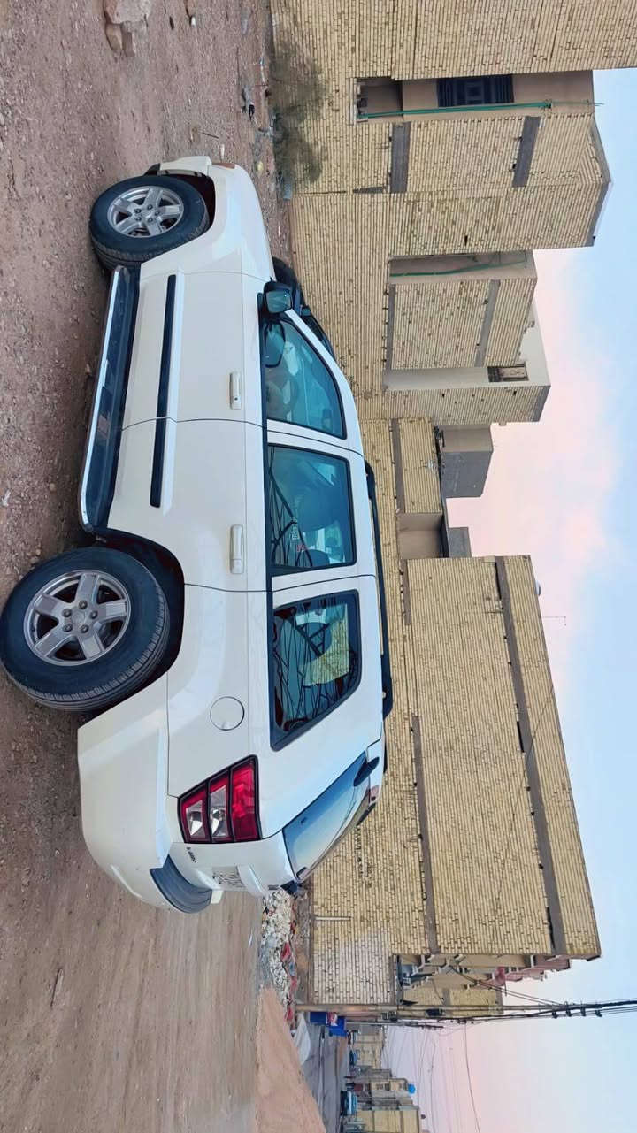 جيب 2007 كاملة من كلشي استفسار اتصل *********** بغداد, العراق
