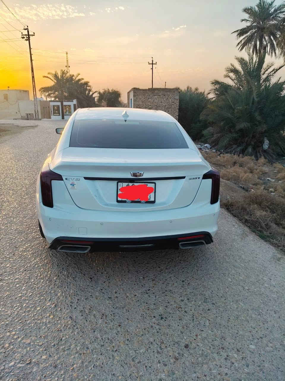 كديلاك 2021
رقم بغداد 
فول مواصفات 
حادثها قطعتين جاملغ 
ماشيه 51
مكينه 2000 تيربو مكانها ميسان 
السعر 175 $ وبيها مجال 
التواصل ***********
