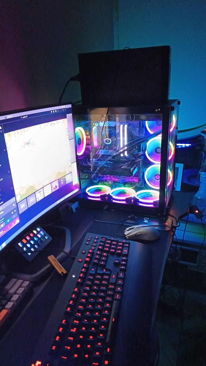 السلام عليكم كيس فقط للبيع واذا تريدها كامله يختلف السعر 
المعالج i7 12700 
كرت شاشة RTX 3060 12g 
البورد b660-plus ddr4
التخزين
   2t Hdd
m. 2 256
الرام 8*2 corsair 3200
Psu 800watt fsp
الكيس xigmatek aqua v ضايف عليه 3fan يعني المجموع 10fan
مبرد مائي cooler master 360m 

مكاني بغداد  حي اور
السعر 1100  بي مجال حك الجيه
للتواصل واتساب ***********⁩
