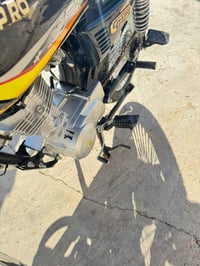 دراجة • موديل 25 • مكان قريب