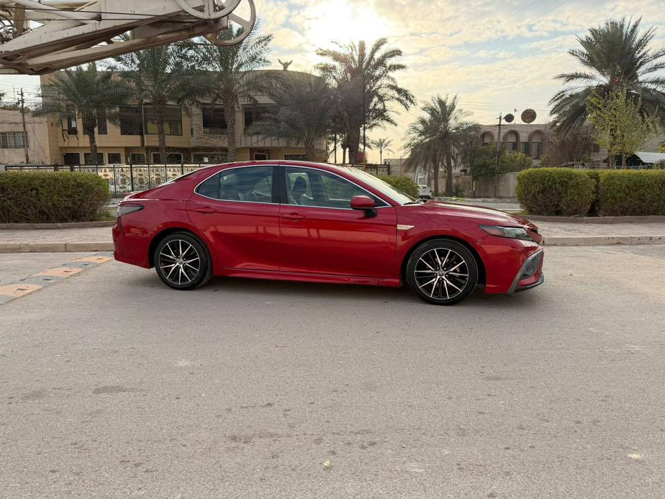 سلام عليكم 
كامري مديل ٢٠٢١
رقم سليمانيه 
مواصفات SE
حادث جاملغ 
مبدل فقط جاملغ
مكفوله 
العنوان بغداد 
السعر ١٨٥$ 
***********
