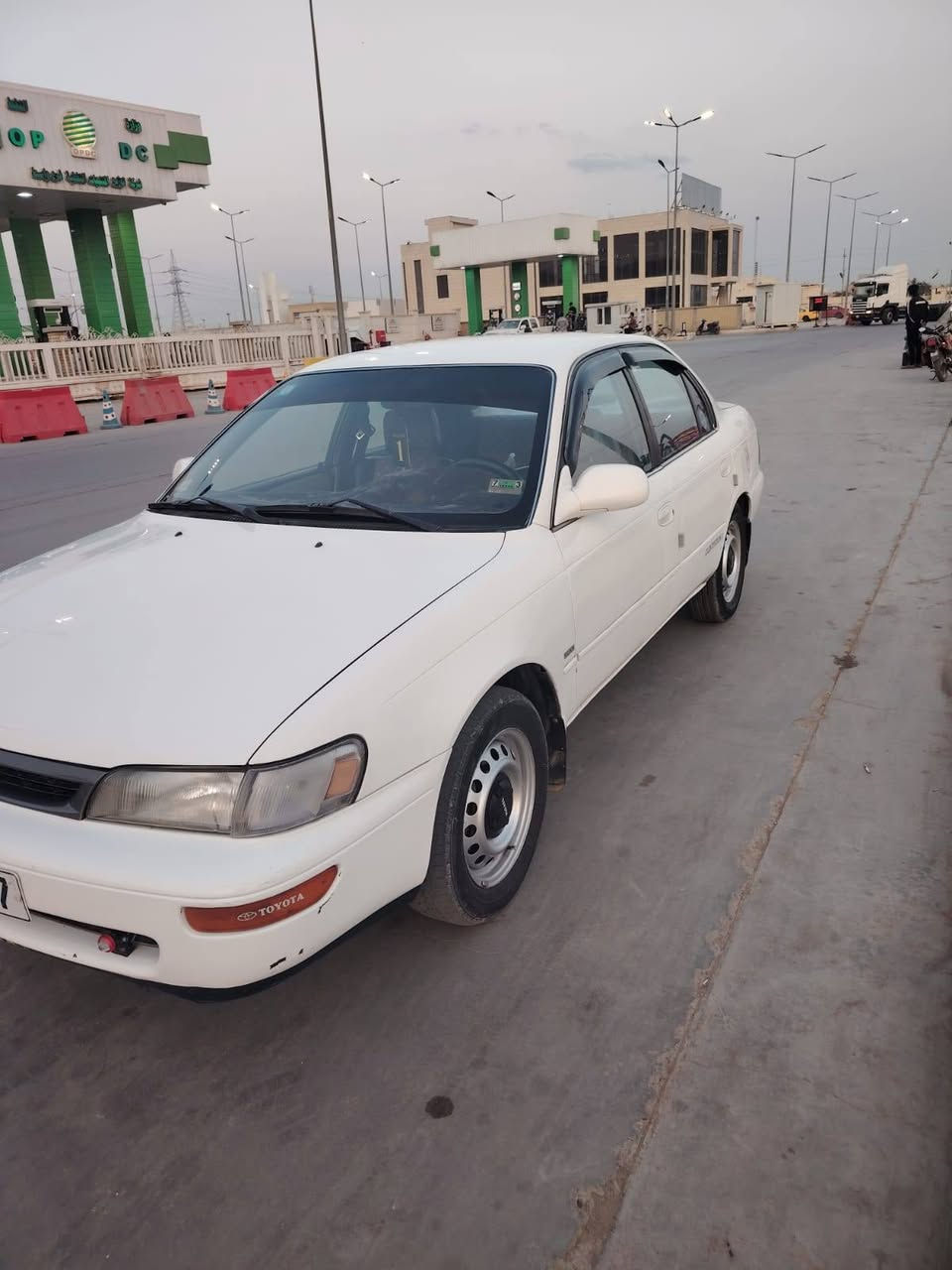 سلام عليكم رمضان كريم عالجميع 🤍
للبيع كورلا  موديل ١٩٩٤
رقم بغداد بأسمي تحويل ثاني يوم 
كير ومكينه حااويه مكفولة من التنقيص والتبخير 
 حدادية جديدة   خير من الله 
كهربائيات كلها شغالة 
تبريد ثلج 
غرفتها جديدة مدوشمة 
تخم تاير جديد 
سيارة جاهزة من كلشي ربع ما تصرف عليها 

مصبوغة  جمالية بدون حادث وخياسات 
مكان واسط كوت 

السعر ٦٧وبيها مجال الشراي يتصل وبخدمته 

***********
