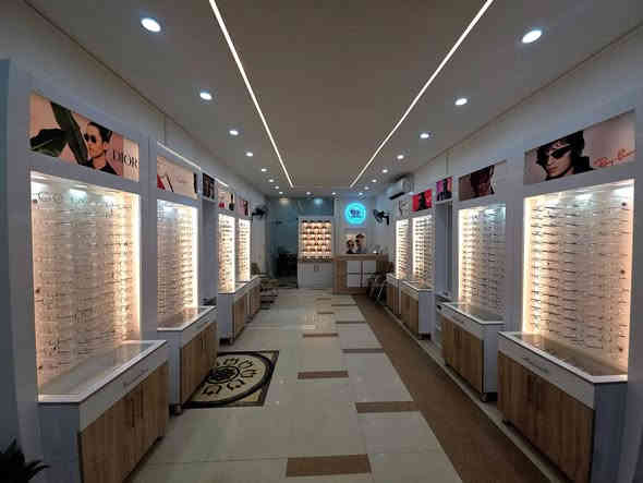 👁️ عوينات الامتياز تمييز بأختيارك  👁️
أهلنا الكرام في منطقة حي البكرلي الطيبين 
بمناسبة حلول رأس السنة الميلادية 🎄🔥
((🔴عوينات الامتياز🔴) )تقدم لكم عروض  استثنائية لفترة محدودة

🎉 فحص البصر مجانًا + خصم 50٪ على النظارات الطبية والشمسية 🎉
ابتداءً من الآن ولغاية 1/1 🔥

🔹 لماذا عوينات الامتياز؟❗️
✅فحص بصر دقيق باستخدام أحدث اجهزة الكمبيوتر الطبية 
✅إشراف مختصين ذوي خبرة في مجال فحص البصر وتشخيص الحول وعمل النظارات الطبية 
✅نظارات طبية عالية الجودة بمعايير عالمية
✅عدسات طبية للحماية من الأشعة الضارة وأشعة الموبايل والشاشات 
✅عدسات لاصقة طبية وتجميليّة بأفضل الأنواع العالمية (كوري – فرنسي – ألماني)
✅تشكيلة نظارات شمسية أصلية من أشهر الماركات العالمية 

🎁 هدايا مميزة مع كل نظارة 🔥🔥
✨ عروض حصرية ومميزة لأهالي حي البكرلي الكرام

⏰ أوقات الدوام:
من الساعة 3:00 عصرًا حتى 11:00 مساءً

📍 العنوان:
الحلة – شارع حي الطيارة – مقابل مقام رد الشمس

📞 للحجز والاستفسار تواصلوا معنا الآن:
***********
فيسبوك:
https://www.facebook.com/share/17isDG7Z3T/?mibextid=wwXIfr

إنستغرام:
https://www.instagram.com/aimtiaz_glasses?igsh=MXc0Y2ZzbDk2OGJ0aA==

⏳  وضوح الرؤية يبدأ من الاختيار
@إشارة @الجميع
