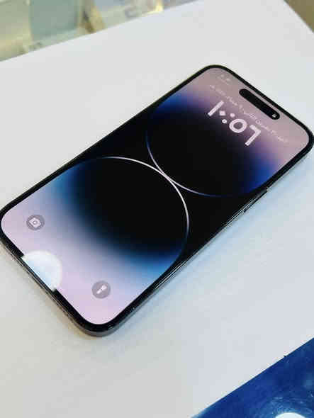 السلام عليكم للبيع ايفون 14 برو ماكس 
ذاكره 256 
بطارية 78 
تك سيمكارت المرغوب 
اللون اسود مات 
رقم النموذج M 
الجهاز ممفتوح فقط مبدل بي كلاس 
السعر 850 وبي مجال بسيط للشراي
***********
