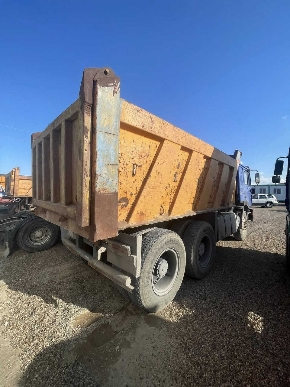 السلام عليكم 
مان سكس قلاب 
موديل 1991
مكينه 28 سوبر 4 فوانيس
كير حصيره 
مجموعه نص مان 
السعر :140$ ورقه
العنوان : الأنبار / الفلوجه / معرض الرشيد
للاستفسار :*********** او مراسله الصفحه
