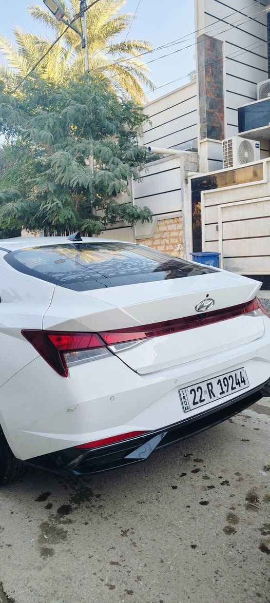 افانتي 23 فول مواصفات عدا الفتحه ويل 16 
1-هند بريك كهرباء 2-شاشه حجم كبير 3-شحن لاسلكي 
4-سياقه ذاتيه 5-تتبع 6-مثبت سرعه 7-كشنات جلد8-كشنات تدفئه او تبريد 9-كشنات كهرباء او مساج 
10-رادارات 360 11-ترحيب ذكي ابواب لمس
12-امرايات شفط او اشاير بالمري 
هواي مواصفات ماذكر بعد المهم هذا الموجود 
حادثها جاملغ خلفي سونار ممسويلها 
مكاني بعقوبه هذا رقمي ***********
