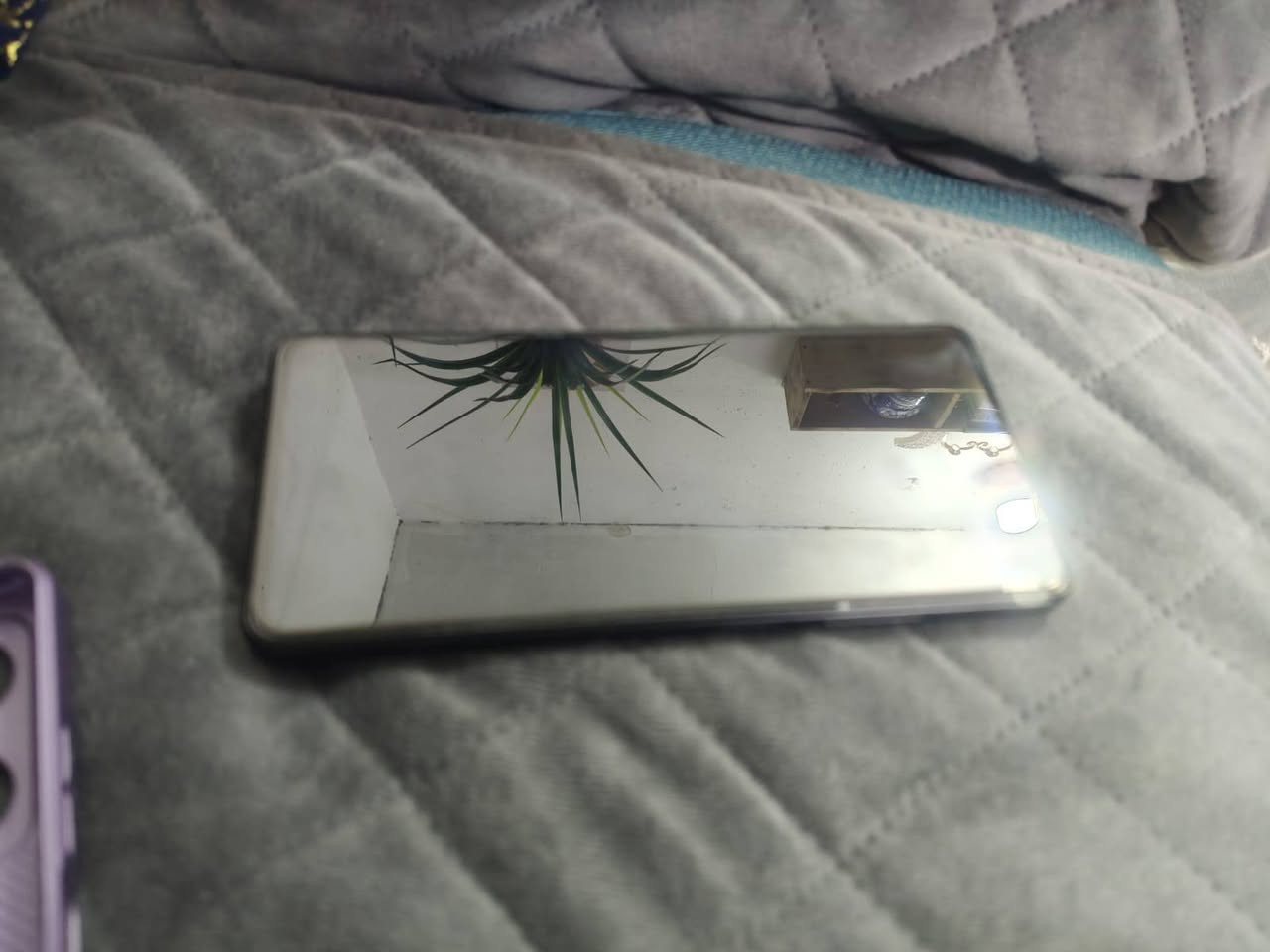 سلام عليكم بيع مراوس بعده لوك زلغ مابي ريلمي نوت 12برو 5 جي ي ذاكر256 داخليه 8+4 شاحنه 67واط غراضه كامله بكاني بغداد *********** السعر 180
