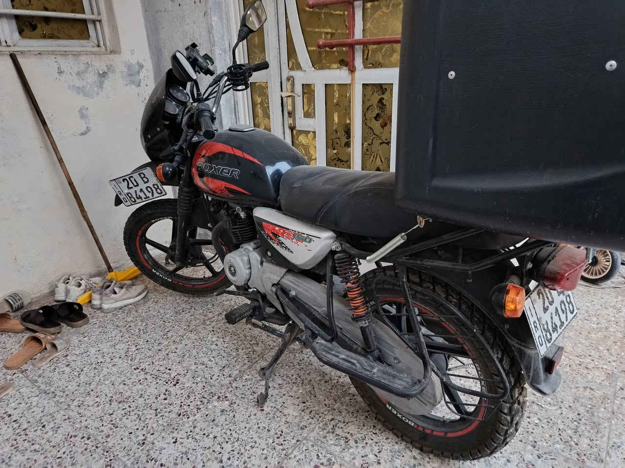 بوكسر ١٩ رقم انكليزي السعر ١٥٥٠٠٠٠
تلفون ***********
