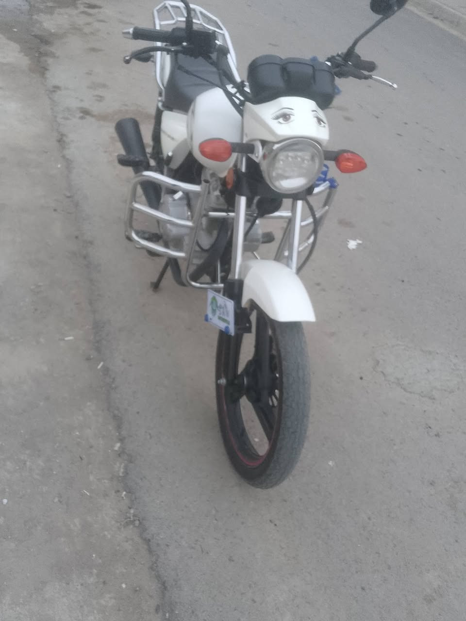 للبيع للبيع 
سنكي موديل 24 مكفول 
كفاله عامه جديد بلادي 
اورق أصولي مفاتيح 2 بصمه 
السعر 1400 وبي مجال بسيط
الاتصال عله الرقم ***********
***********
