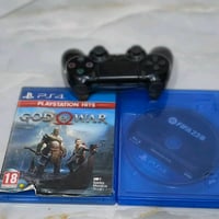 ،  PS4 مستعمل قليل، ما بي اي خلل،  ويجي ويا قرصين الي هم : GOOD OF WAR...