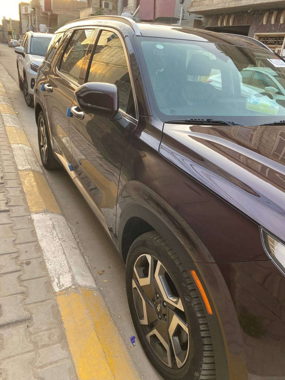 السلام عليكم..
للبيع هونداي بالسايد 2023 اللون كرزي وارد أمريكي (كلين) مكفوله كفاله عامه بدون صبغ بدون تبديل..

المواصفات. فئة اللمتد فول 1/1 محرك 6سلندر 3800

-ماشيه 60 الف كيلو  

-فتحات سقف عدد 2

-الكشنات اسود والوسط منفصل VIP

-السياره تبريد مركزي 3قطع

-الستيرن تدفئة +هزاز ستيرن

-داتا شو

-تشغيل عن بعد +شفتات ستيرن

-فور ويل

-نظام صوت متكامل (10)سماعات

-اوتو هولد +سايد بريك بصمه +نظام المنحدرات +تحديد مسار +مثبت سرعه +نظام توقف ذاتي

-انظمه قياده عدد 5

-كاميرات عدد (5)360درجة -رادارات عدد (5)+نظام النقطه العمياء

-إشارات بالمرايه الجانبيه

-صندوق كهرباء (بصمه)

-ستائر جانبيه عدد 2

السعر 330ورقه 

-مكان السياره كربلاء المقدسة

الاتصال / ***********
