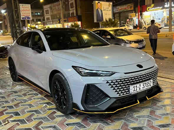 بسم الله الرحمـٰن الرحيم ( الهم صلي على محمد وال محمد) سياره شانجان بأسمي رسمي فول الفول  مكانها بغداد  اليرموك 
مديل 2025🌆
حجم المكينه 2️⃣0️⃣0️⃣0️⃣ تيربو وحش😈
ماشيه ١٨الف 🧮
سياره قطعه لوك ولون مميز 💎
بدون مراوس فقط بيع ✅
للاستفسار : خاص ودلل لو اتصل 
***********
