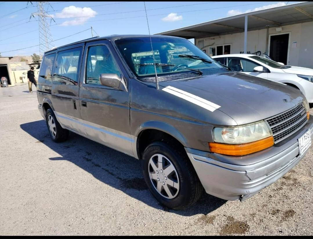 كلايزر للبيع رقم صلاح الدين مشروع وطني سنويه ماساقطه كير محرك كامري ابو جف بالشرط جدد صبخ عام جديد غرفه نضيفه تخم تاير جديد باتري جديد كهربائيات شغاله السعر ٣٣وببه مجال الاستفسار ***********
