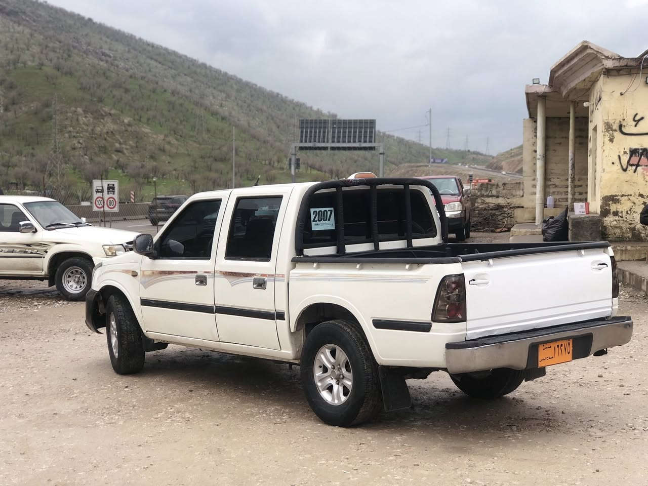 گۆناو مۆدێل ٢٠٠٧ بیلاد مەکینە بەخ مەنەفێس ئەسلی فسفۆر وەکالە بەشەرت گێر مەکینە اکسل داروبەردی بەشەرت بێ سبوج بێ خایس بێ دەحمو لێدراو بیلاد ناوسور خەت بیلاد جام کارەبا ی ناوسور  تایەو ویلی لۆکی لەژێرە کارەبایەتی زۆر مەزبوتە کامل شتی ئیشەکا تەبرید ساردو گەرم بەشەرتە زۆر توندو تۆلە١دینار مەسرەفی تێدانیە سەیارەکە بەس ماشااللە ی دەوێ لەجوانی و هەرزانی نرخی ٣٣گەلاو کەمێک مەجال *********** ——-***********
