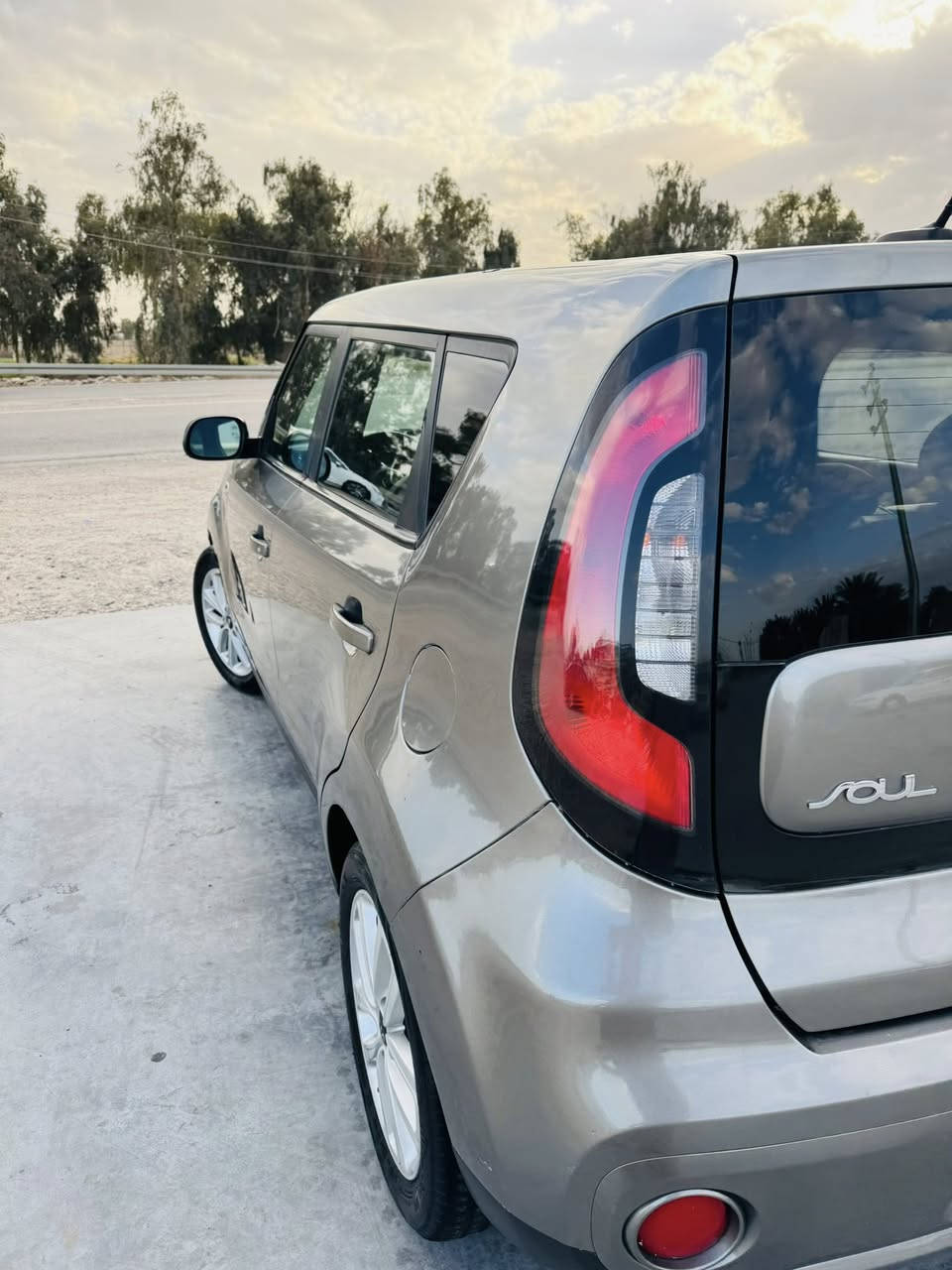 كيةصول موديل 2018 سيارة كاملة ما بيهة اي نقص رقم وسنوية جديد رقم اربيل تريد وكالة تريد تحويل السعر 117.    ***********
