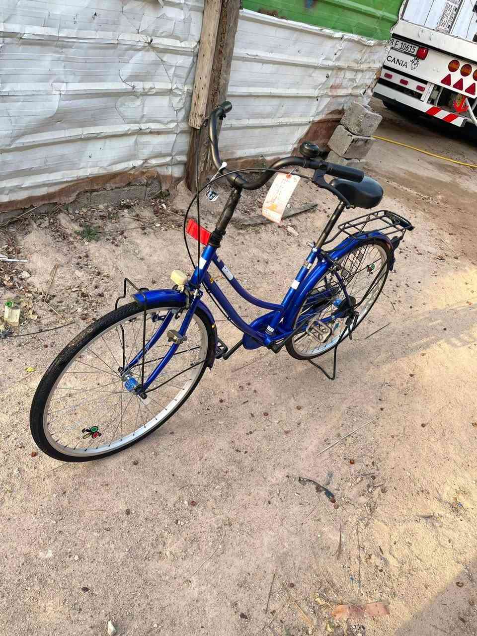 السلام عليكم باسكن مال حاويه بايسكل ياباني سانتوس حجم 26 موديل 2019 لون ازرق لماع السعر 120 وبي مجال قليل مكاني كوفه علوه الفحل رقمي ***********
