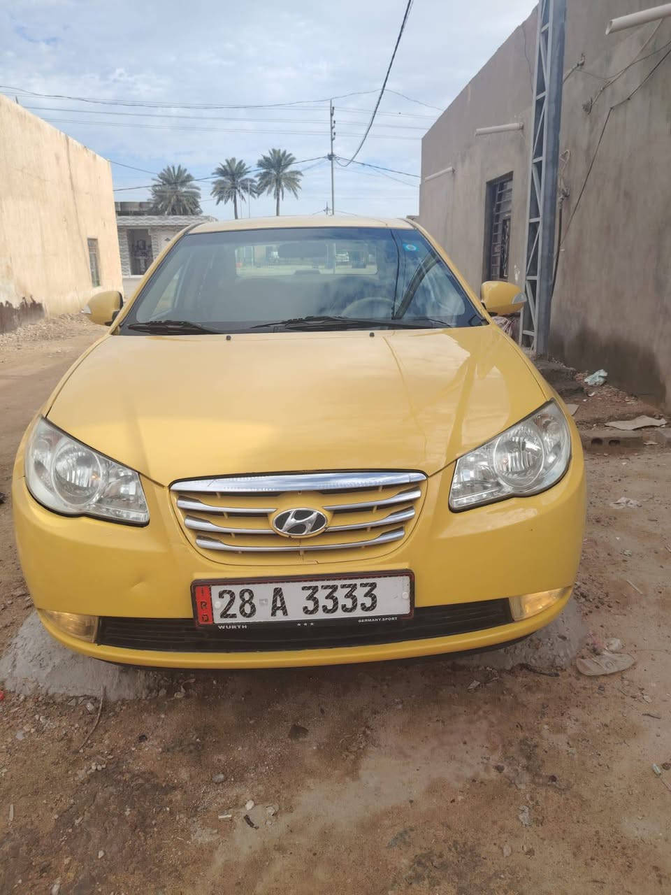 سلام عليكم الانتره موديل 2010 مكفوله عده الباب السائق مصلح بدون  داخل  والتبريد عاطل مكينه 1600 دكشن عالي بسمي رقم دولي سنويه 2029 #السعر96 وبيه مجال *********** مكان نجف
