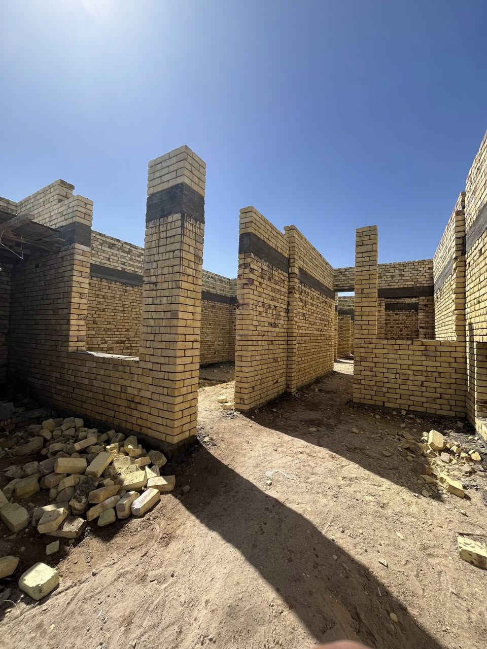 #الحمدلله
تم اكمال بناء الطابق الارضي مساحة 150mفي منطقة/الطوبة والنخيلة الجامعة/طابوك انجگتر العمارةالخلفةسلام البصراوي
***********
