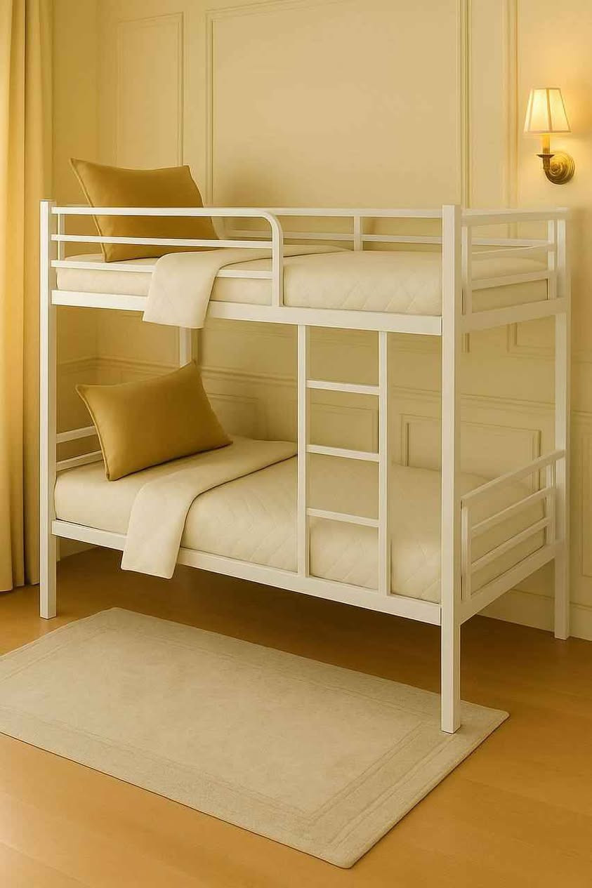 سرير 3طوابق  السعر 325الف
  سرير طابقين 165الف
. للحجز واتساب *********** بغداد, العراق
